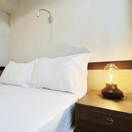 Island Inn كاولون المظهر الخارجي الصورة
