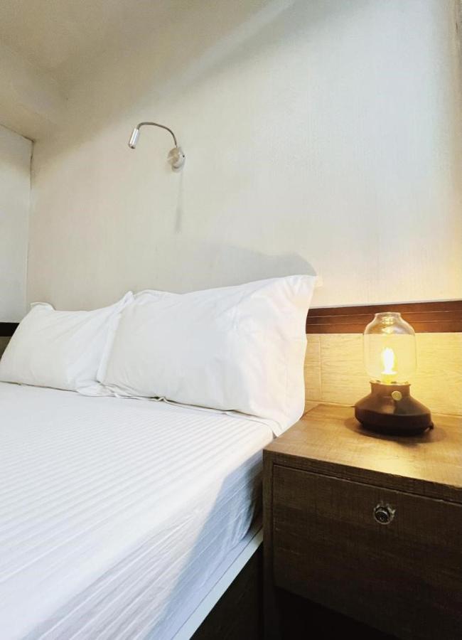 Island Inn كاولون المظهر الخارجي الصورة